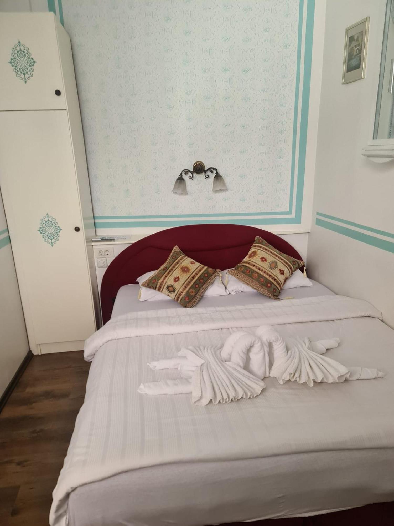 Guesthouse Nia Deluxe Sarajevo Bagian luar foto