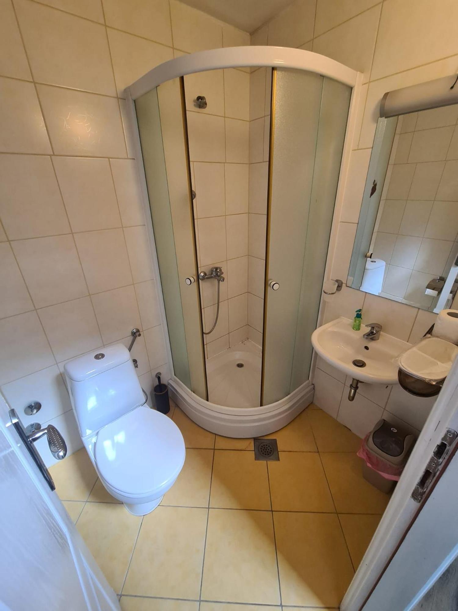 Guesthouse Nia Deluxe Sarajevo Bagian luar foto