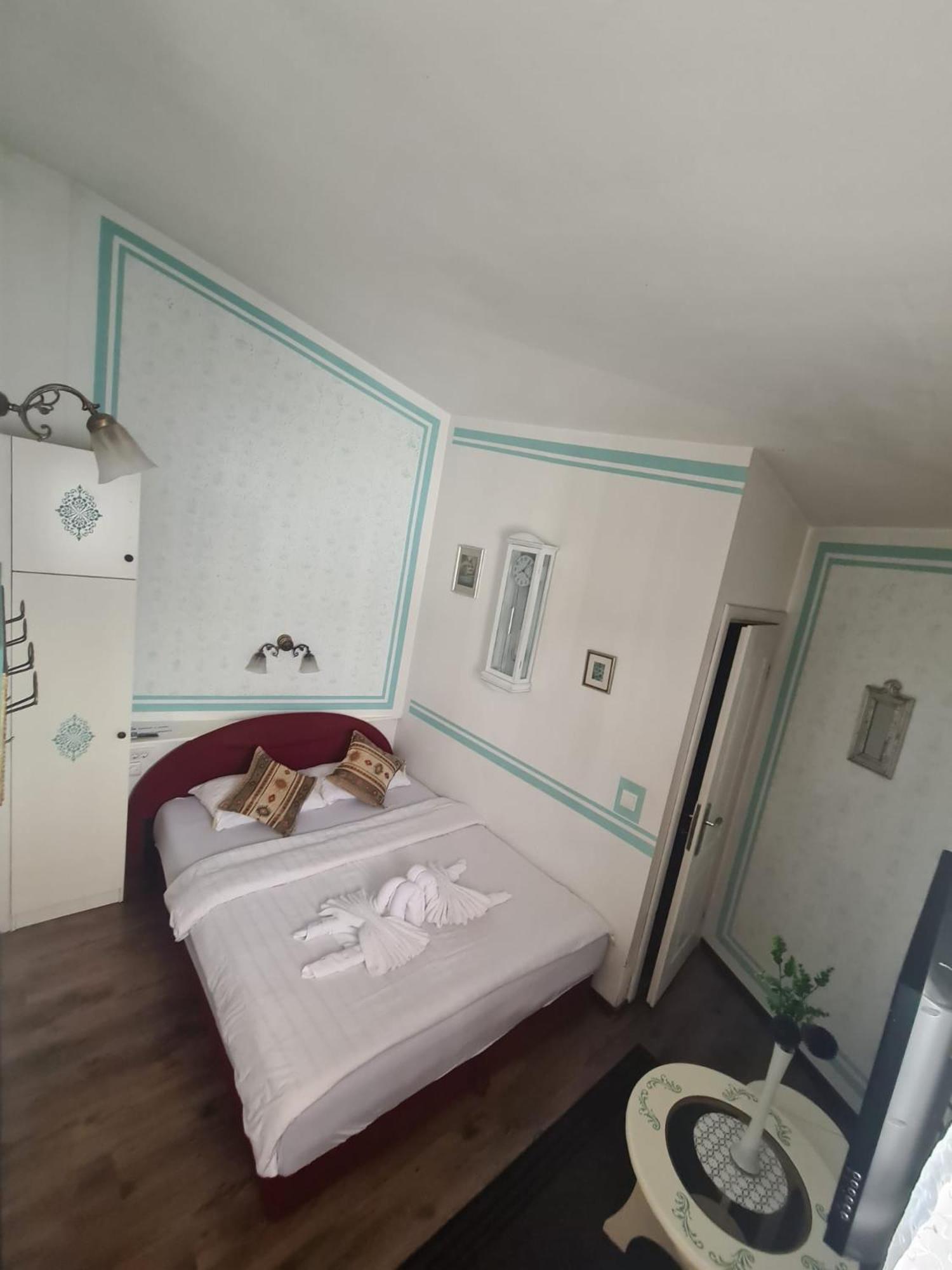 Guesthouse Nia Deluxe Sarajevo Bagian luar foto