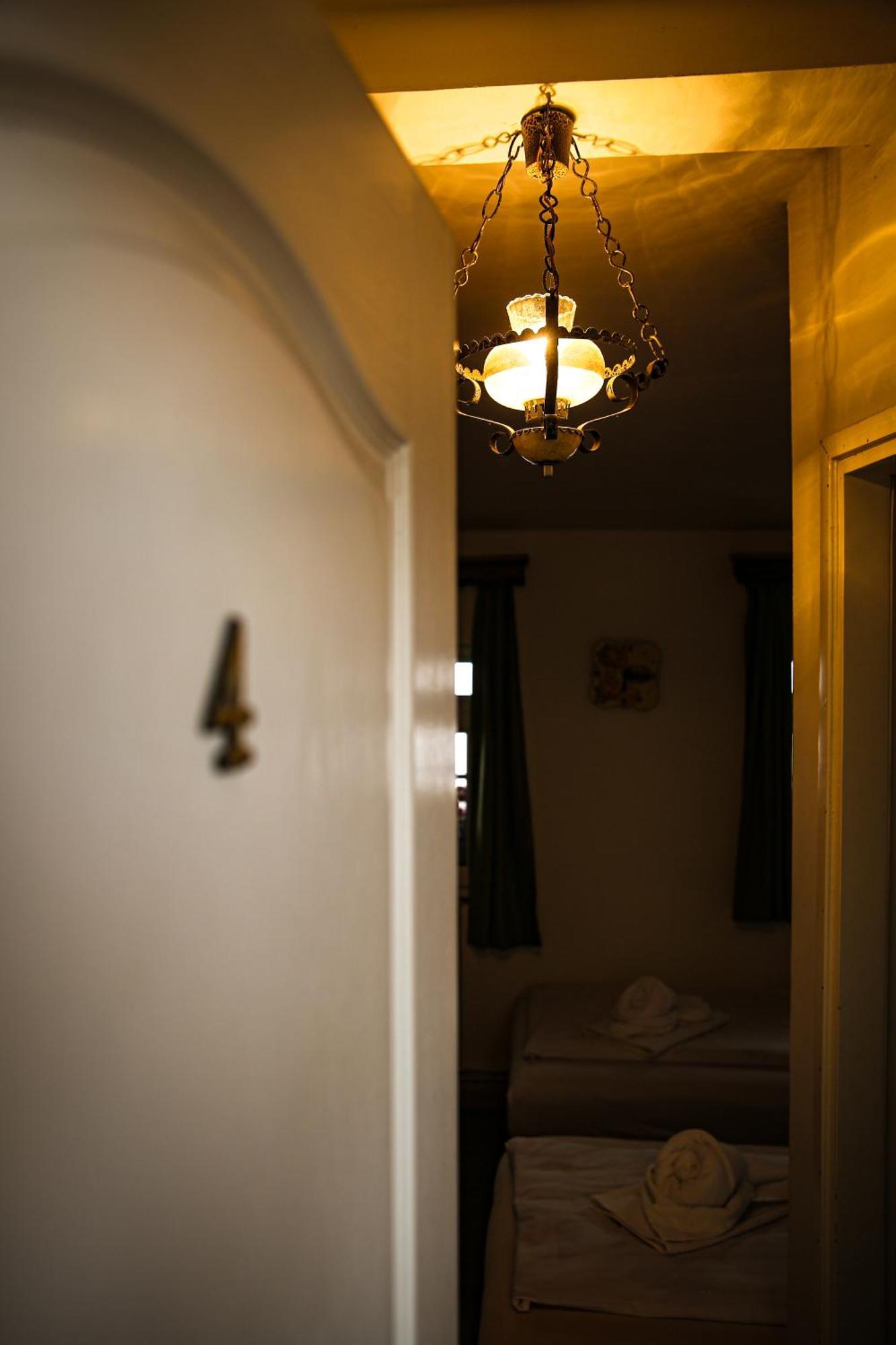 Guesthouse Nia Deluxe Sarajevo Bagian luar foto