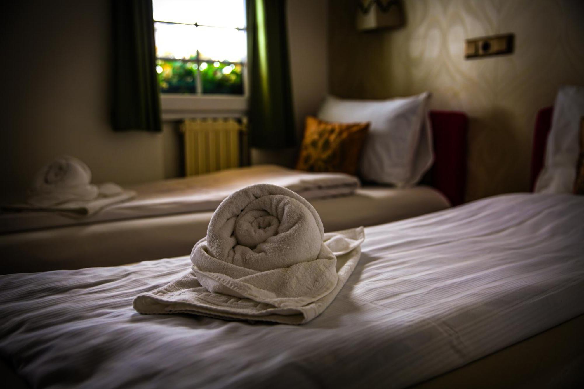 Guesthouse Nia Deluxe Sarajevo Bagian luar foto