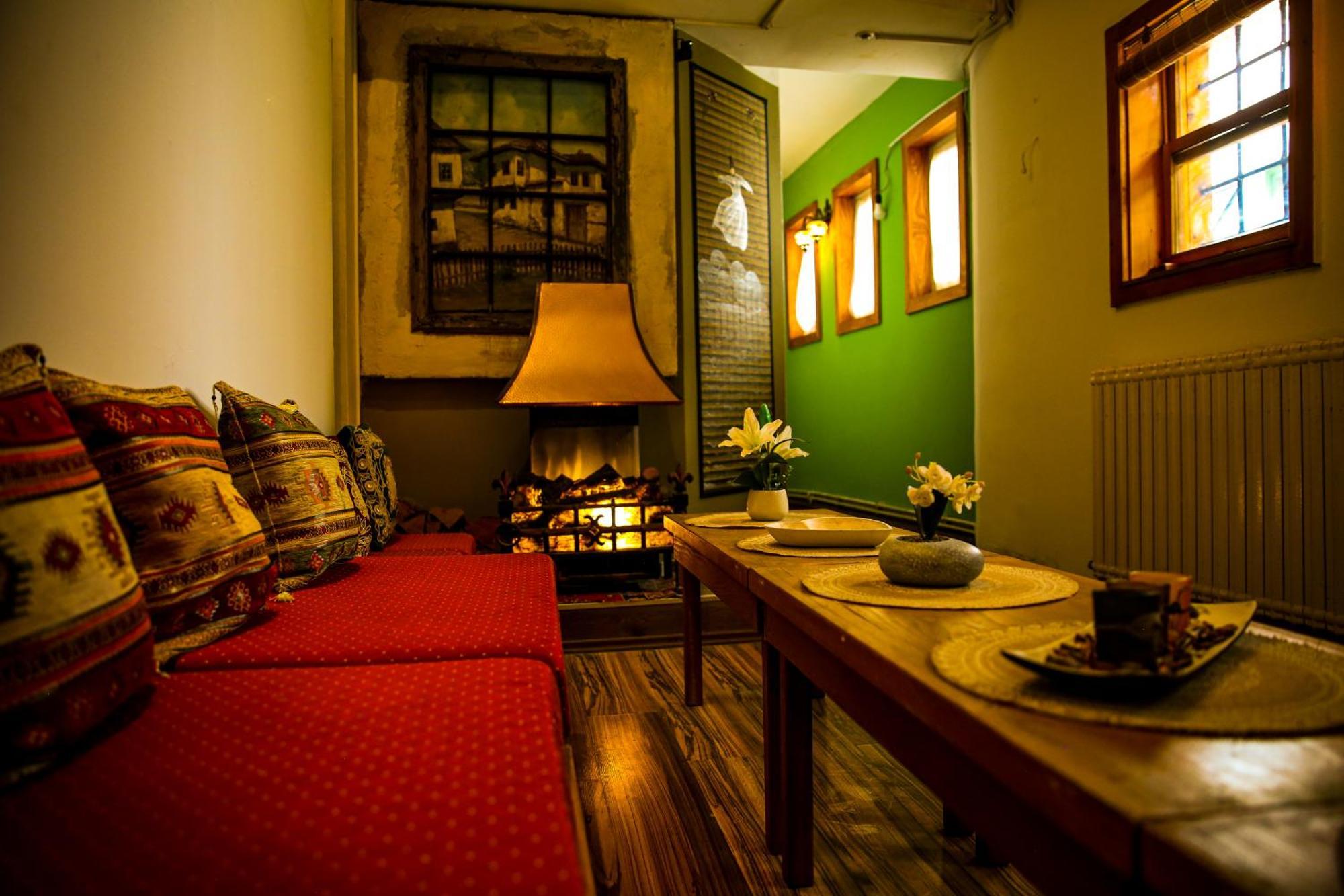 Guesthouse Nia Deluxe Sarajevo Bagian luar foto