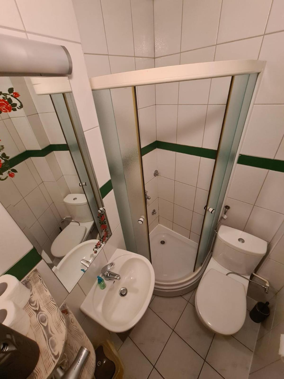 Guesthouse Nia Deluxe Sarajevo Ruang foto